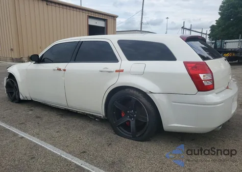 2008 Dodge Magnum z USA, uszkodzony, nr VIN 2D4FV47T98H223313